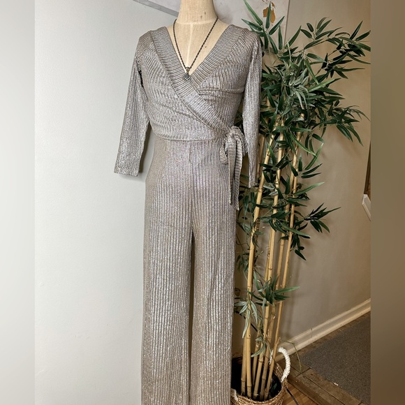 LUXXEL STRIPLE SPLIT JUMP SIZE SMALL - Picture 2 of 8